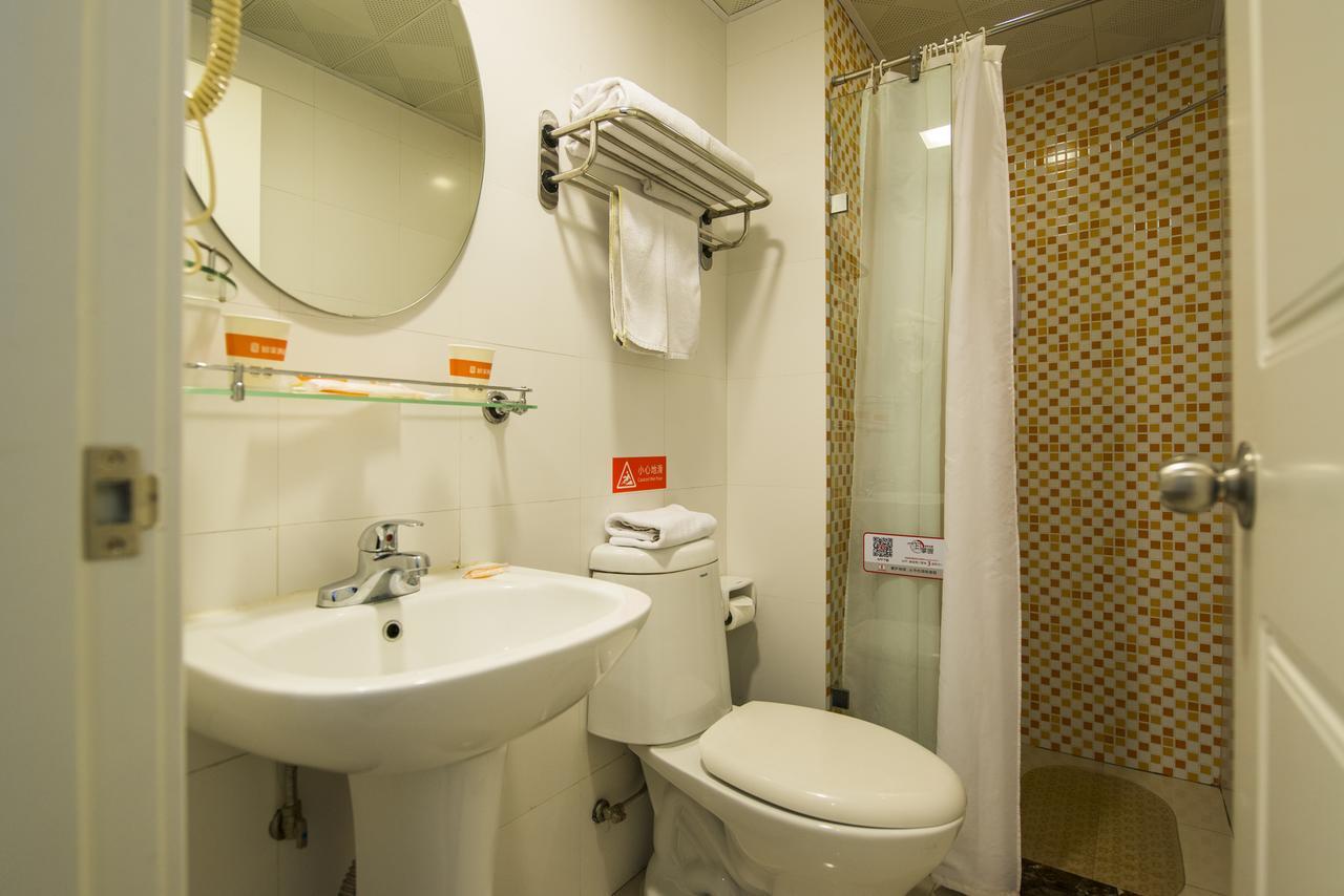 Home Inn Chongqing Jiangbei Airport Shuangfeng Road Экстерьер фото