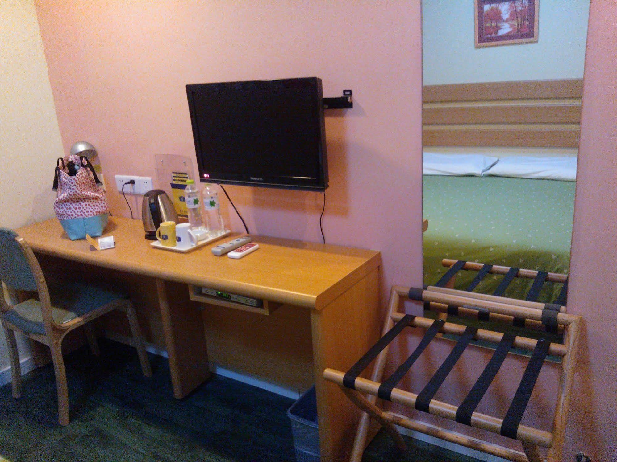 Home Inn Chongqing Jiangbei Airport Shuangfeng Road Экстерьер фото